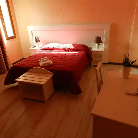 לינה וארוחת בוקר Cerere 4*