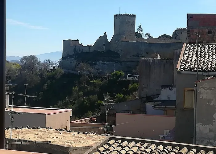 Cerere Alojamento de Acomodação e Pequeno-almoço Enna